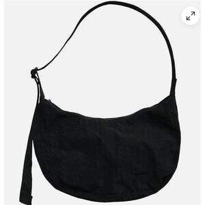 BAGGU Medium Nylon Adjustable Logo Crossbody Strap Crescent Bag Black 37.5"